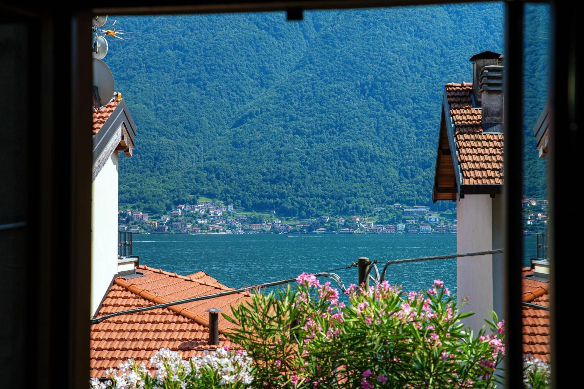 Delizioso Bilocale Vista Lago Colonno 외부 사진