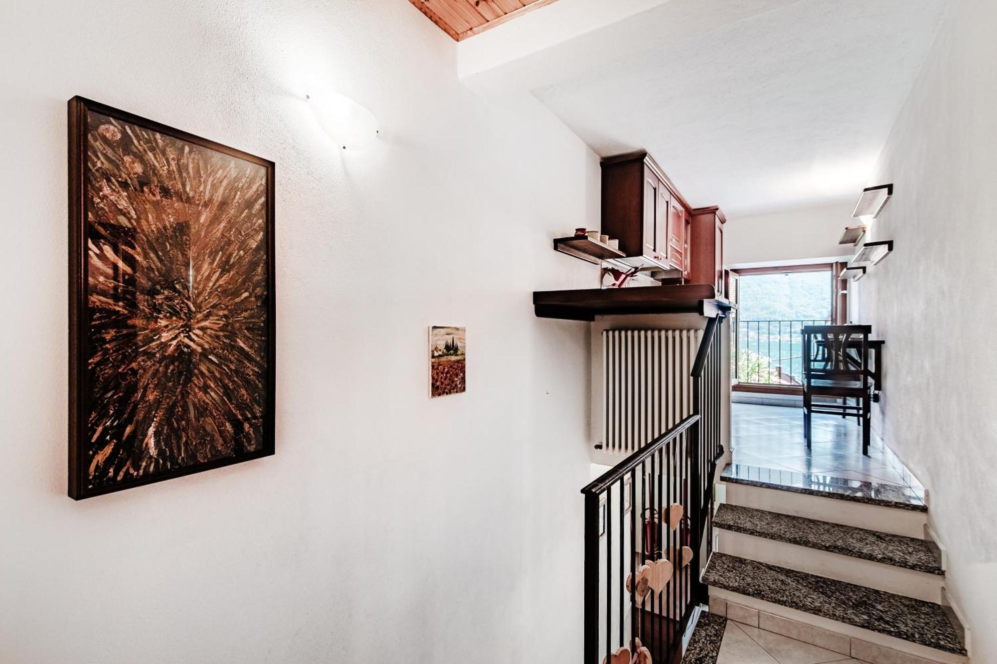 Delizioso Bilocale Vista Lago Colonno 외부 사진